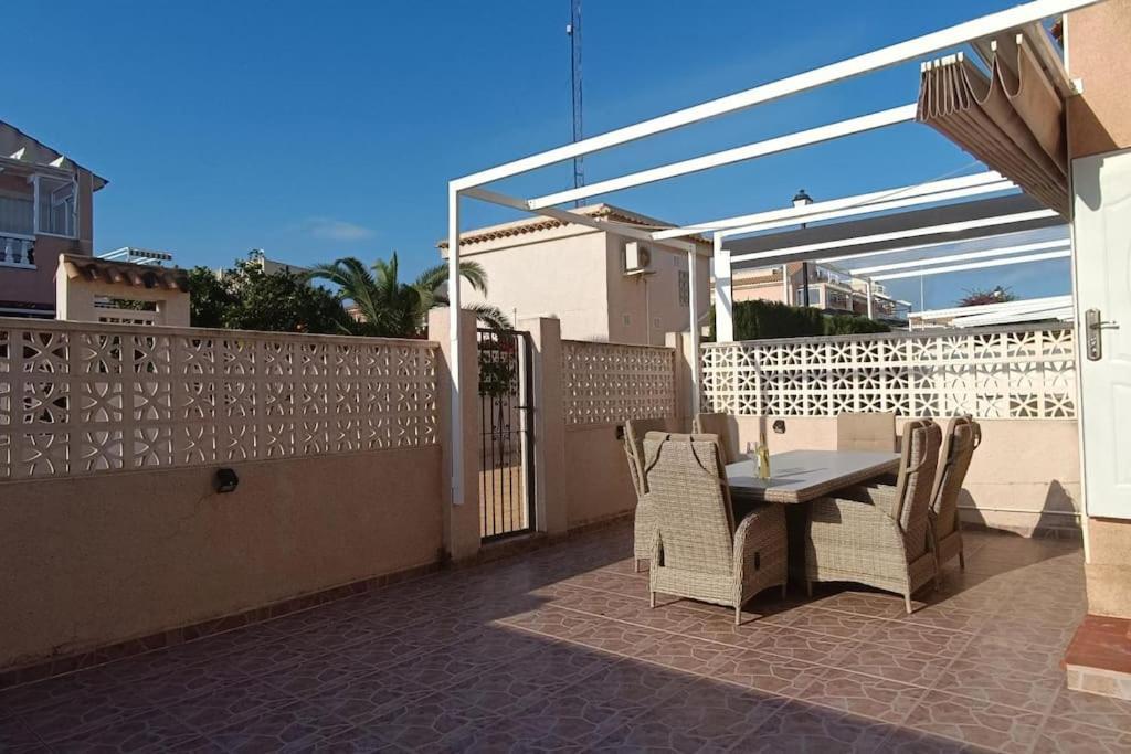 Pmt10 - Townhouse Bravomar 8, Pool, 4 Bedroom 또레비에하 외부 사진